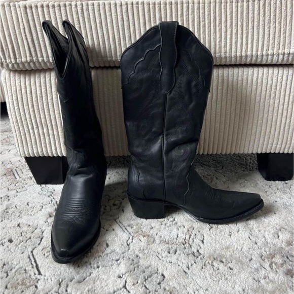 Black Leather Cowboy Boots - Picture 3 of 5